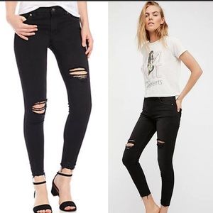 Free People Shark Bite Skinny Ankle Jeans Black Distressed Ripped Stretched  24